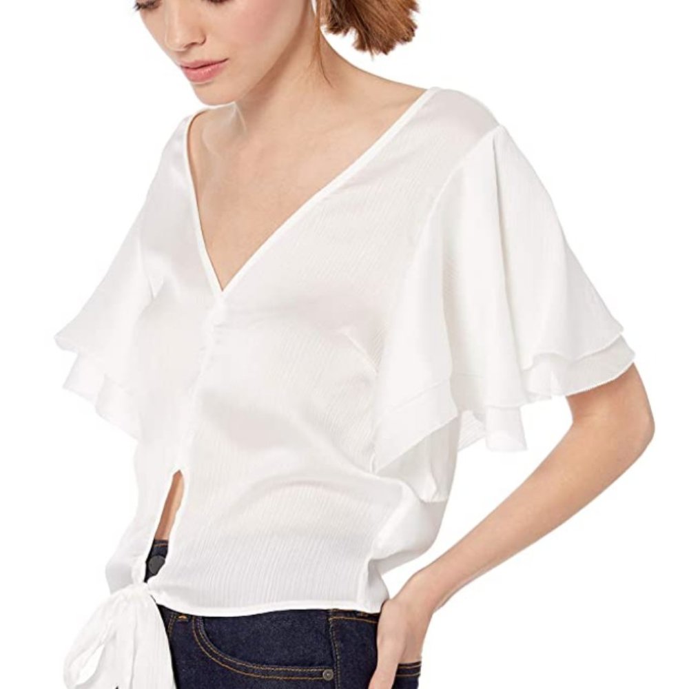 ✨3/$30 NWT BB Dakota Gatsby Satin Flutter Sleeve Blouse